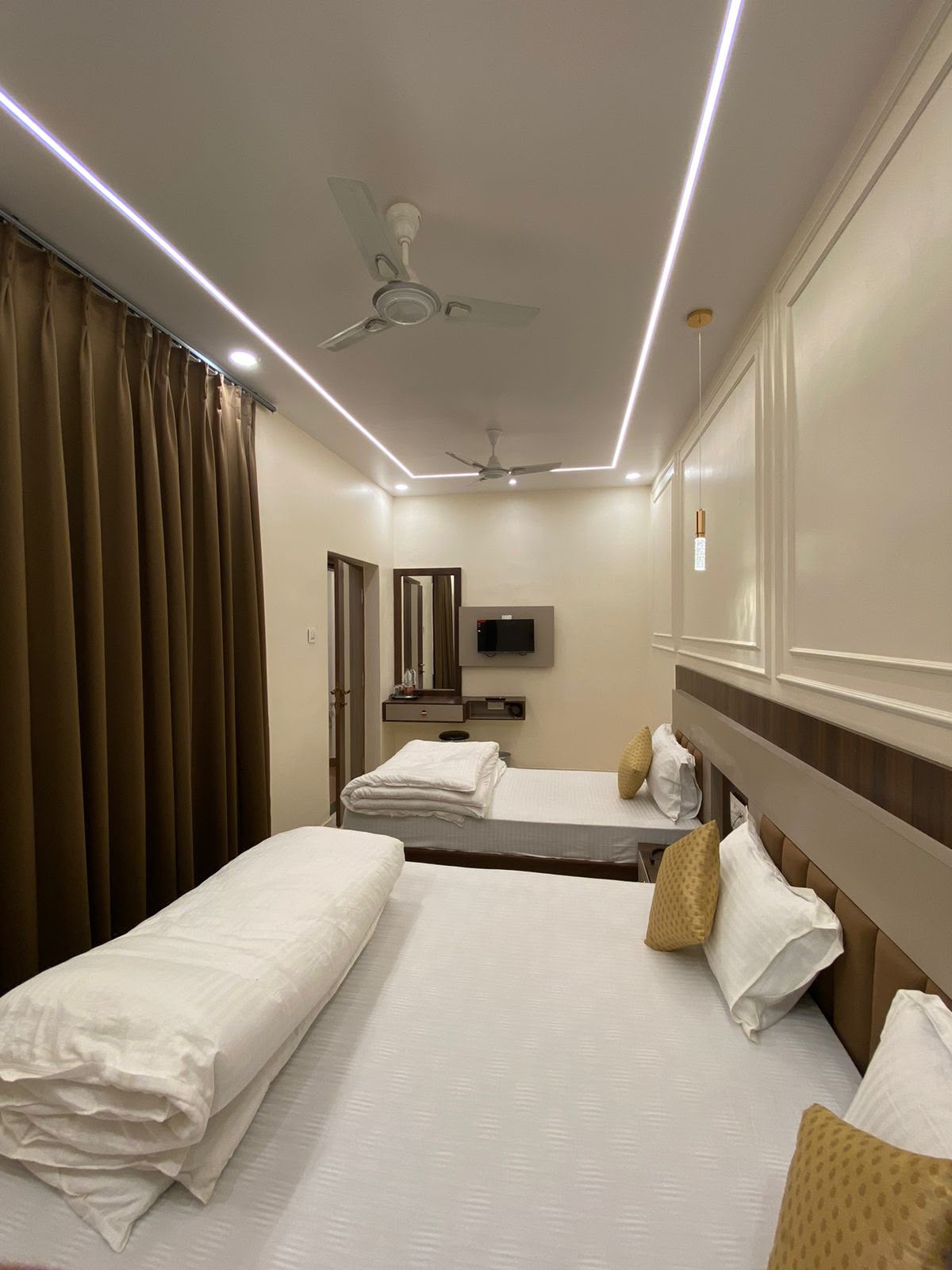 Rosetta Inn twin room